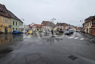 Spatiu comercial in apropiere de Podul Minciunilor de vanzare - 1