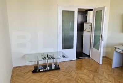 Apartament de vanzare, cu 2 camere, semi-decomandat, zona Dacia - 4