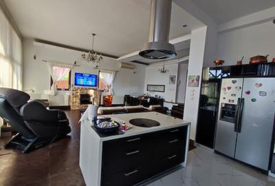 Casă cu 8 camere cu Teren 960 Mp în Balotești - 11
