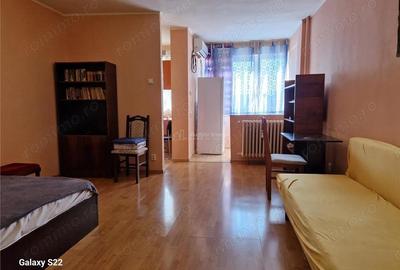 Apartament cu 2 camere decomandat în Dacia