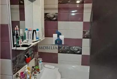 Apartament cu 3 camere decomandat în Berceni - 1