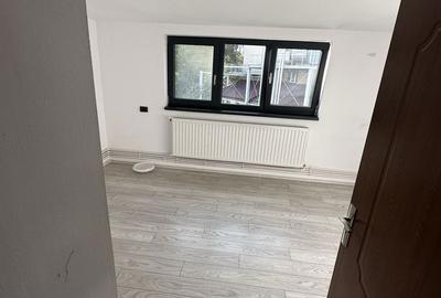 Spațiu comercial, de 100 mp, în Central