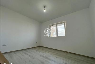 Casă cu 3 camere cu Teren 400 Mp în Voinești - 2