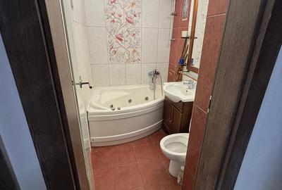 Apartament cu 3 camere decomandat în Calea București - 2