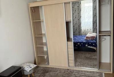Apartament cu 3 camere decomandat în Rahova - 1