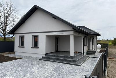 Casă cu 4 camere în Poșta Câlnău - 1