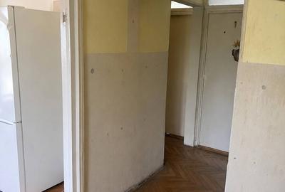 Apartament cu 3 camere decomandat în Central - 2