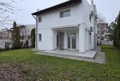 Casă cu 5 camere cu Garaj în Vest - 2