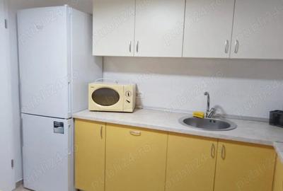 Apartament cu 3 camere decomandat în Central - 9