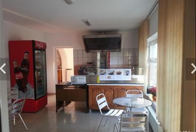 Casă cu 10 camere cu Teren 700 Mp în Rădăuți