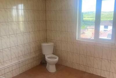 Casă cu Teren 580 Mp în Central - 20