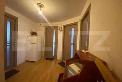 Casă cu 9 camere cu Canalizare în Central - 3