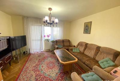 Apartament cu 4 camere decomandat în Miorița - 1