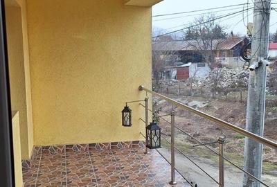 Casă individuală cu 4 camere cu Teren 100 Mp în Central - 27