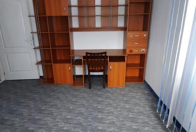 Apartament 3 camere, str. Tilisca - 14