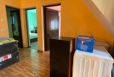 Apartament cu 7 camere decomandat în Podu Roș - 9