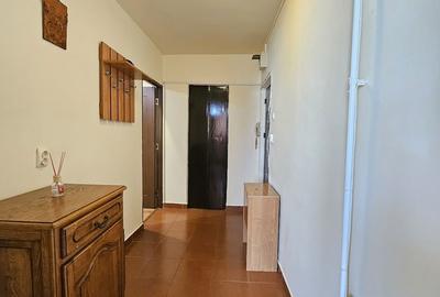 Apartament cu 2 camere semidecomandat, mobilat în Trivale - 9