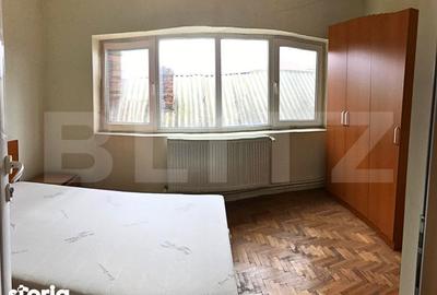 Casă cu 7 camere cu Teren 1023 Mp în Central - 16