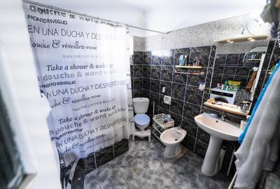 Casă individuală cu 4 camere cu Canalizare în Central - 10
