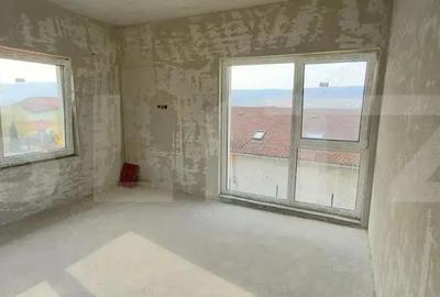 Casă cu 5 camere cu Teren 700 Mp în Chinteni - 3
