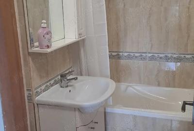 Apartament cu 3 camere semidecomandat în Micro 9 - 1