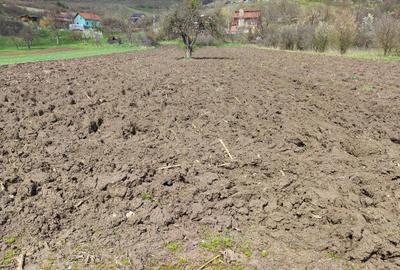 Teren intravilan pentru vânzare, in  Vlaha,jud.Cluj  Preț de vânzare: 60 000 eur - 1