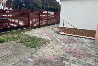 Spațiu Comercial / Birouri | Vizibilitate excelentă | zona Lipovei - 12