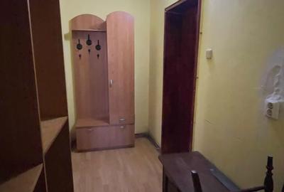 Apartament cu 2 camere decomandat în Petros