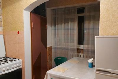 Apartament o camera decomandata zona Gruia - 1