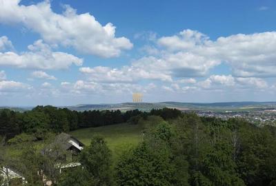 Teren de 2500 mp, în Central - 9