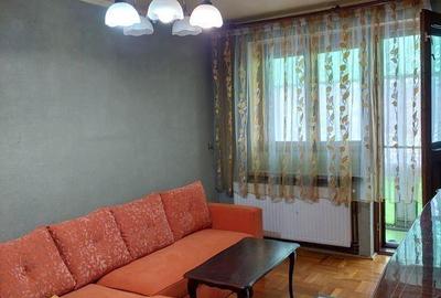 Apartament cu 4 camere decomandat în Central - 1