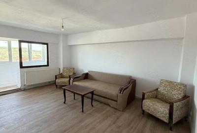 Apartament cu 3 camere decomandat în Nord - 2