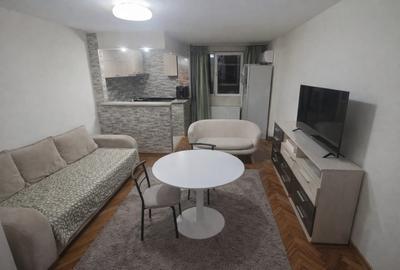 Garsonieră semidecomandată în Costin Georgian