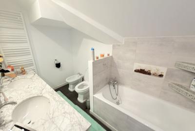 Casă cu 4 camere cu Teren 1035 Mp în Curtești - 18