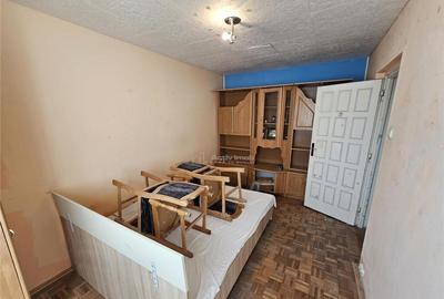 Apartament cu 2 camere semidecomandat în Micro I - 3