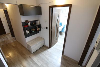 Ap. 3dec. Micro 17, etaj 3, renovat, mobilat si utilat - 3