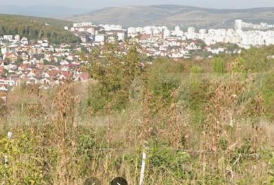 Teren de 477 mp, în Europa