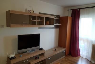 Garsonieră decomandată, mobilată în 1 Decembrie 1918 - 1