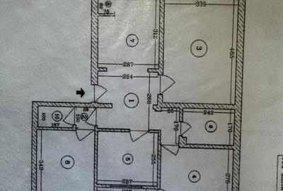 Apartament cu 4 camere decomandat, mobilat în CET - 20