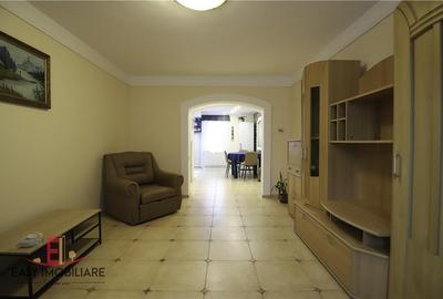 Apartament cu 3 camere decomandat în Tudor - 2