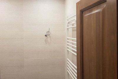 Apartament cu 3 camere în Central - 1