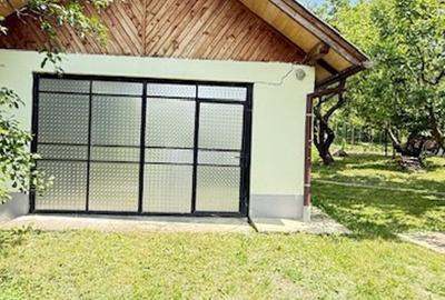 Casă cu 3 camere cu Canalizare în Est - 3