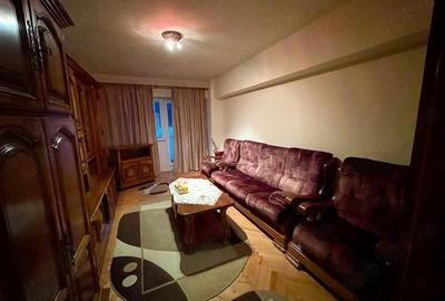 Apartament cu 3 camere decomandat în Aradului - 2