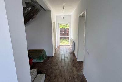 Casă cu 4 camere în Gura Râului - 7