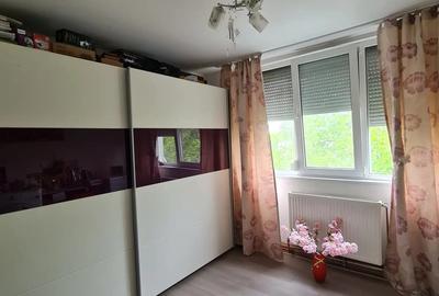 Vand apartament cu 3 camere decomandat - 7