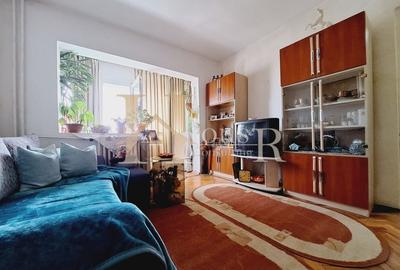 Apartament cu 3 camere semidecomandat în Circumvalațiunii
