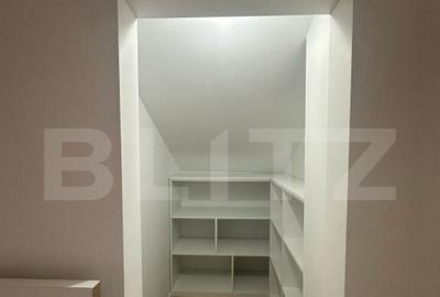 Casă cu 5 camere cu Teren 1600 Mp în Central - 4