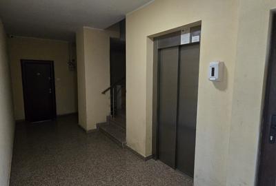 Apartament cu 3 camere decomandat, mobilat în City Park Mall - 16
