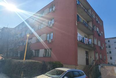 Garsonieră decomandată în Far - 3