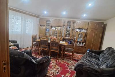 Apartament cu 4 camere decomandat în George Enescu - 10